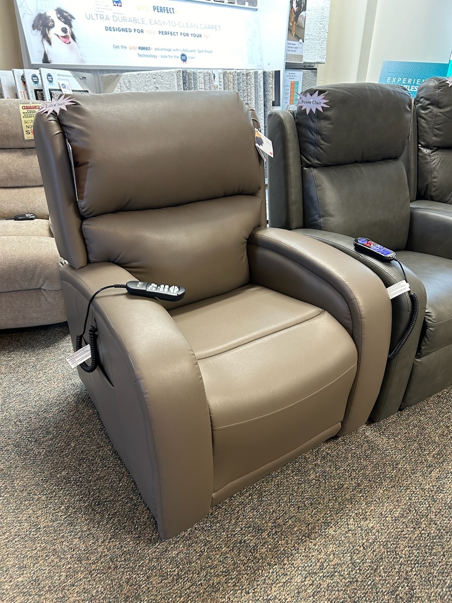 Ultra Comfort UC798 MLA Lift Chair Brisa Shitake 2378180 On Sale for $2,198.68